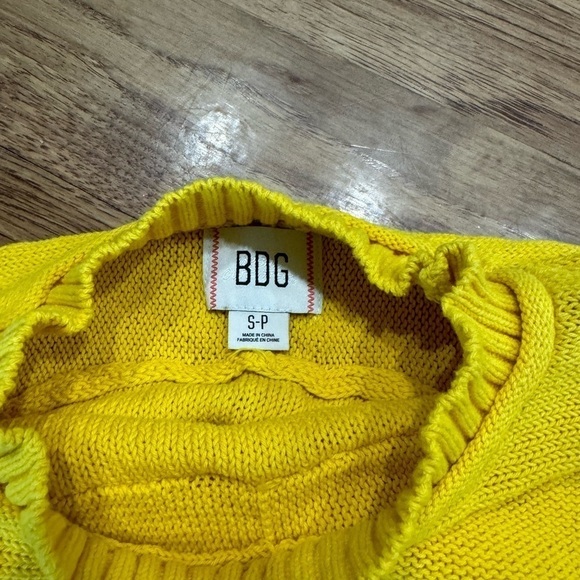 BDG Danica Recycled Knit Sweater yellow Urban Outfitters - Picture 6 of 9